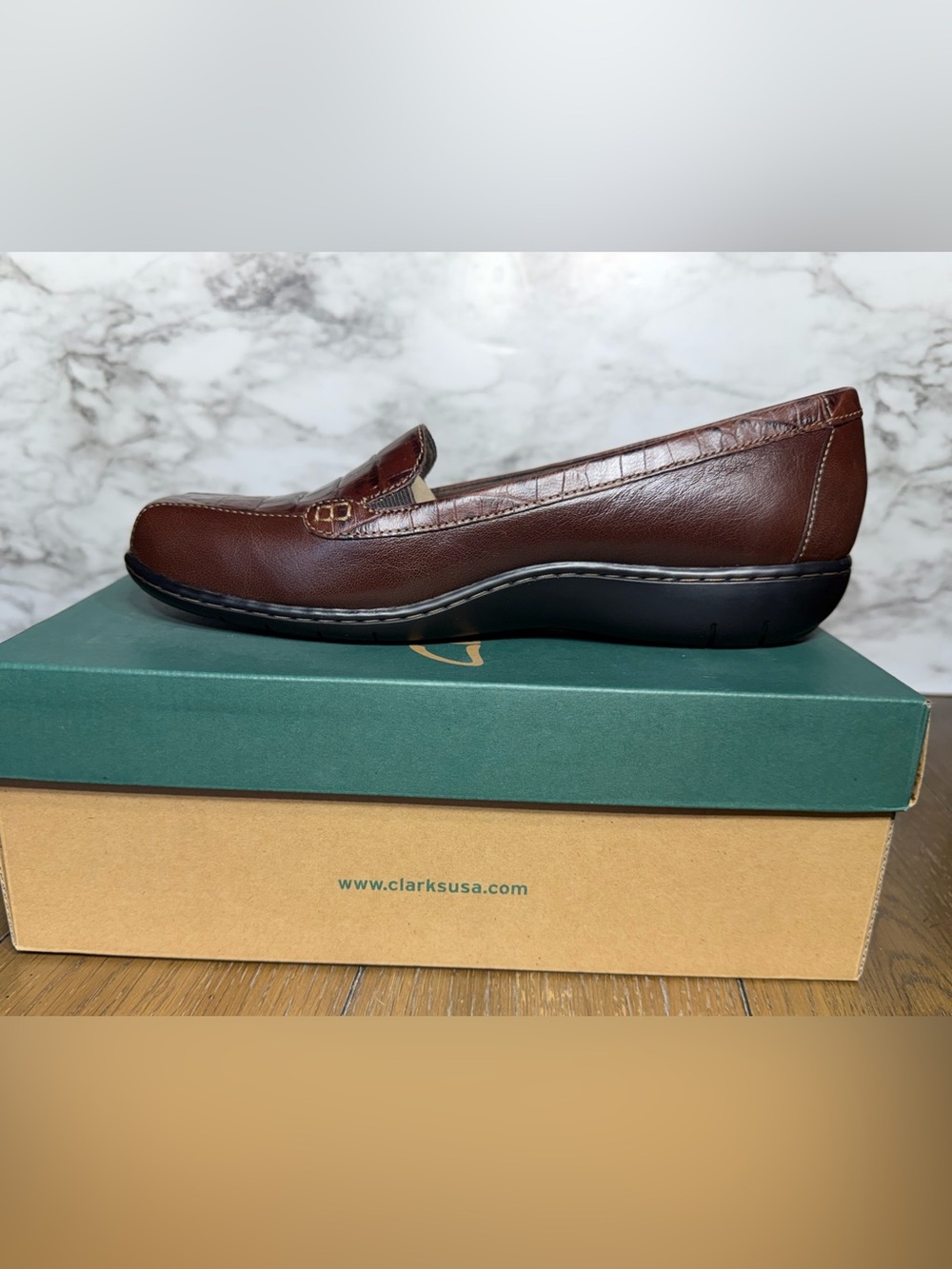 New Clarks Women's Bayou Dark Brown Leather Crocs Slip-On Loafers Size 10W